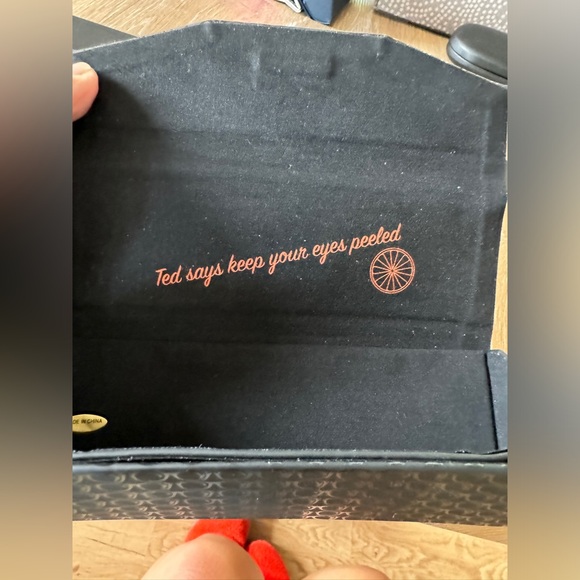 Ted Baker Eyeglasses Sunglasses Tri Fold Case - Picture 3 of 10